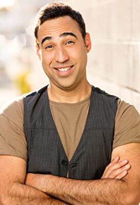 Official profile picture of Aaron Colom