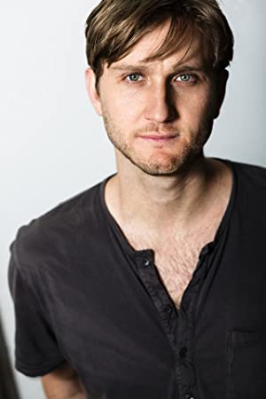 Official profile picture of Aaron Staton