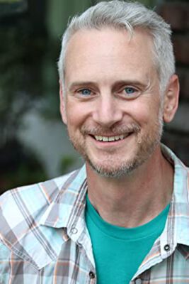 Official profile picture of Adam Briggs