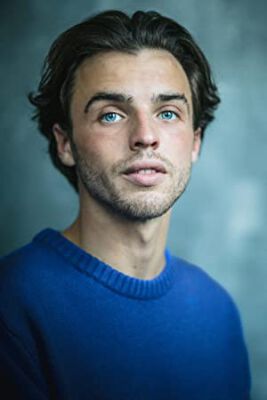 Official profile picture of Adam John Richardson