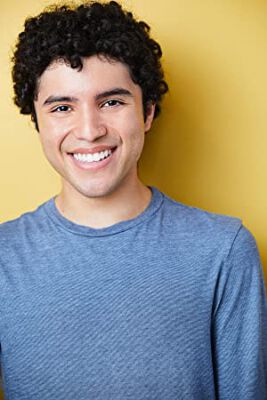 Official profile picture of Adam Leiva