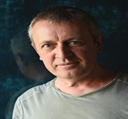 Official profile picture of Adam Templar