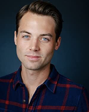 Official profile picture of Adrian Centoni