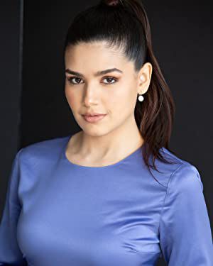 Official profile picture of Adriana Vasquez