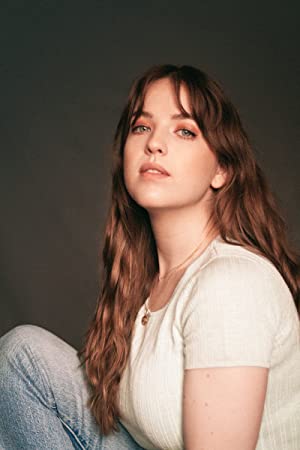 Official profile picture of Aislinn Paul