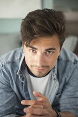 Official profile picture of Alex Ozerov