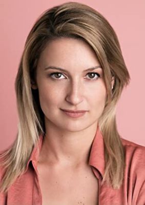 Official profile picture of Alexa Bowen