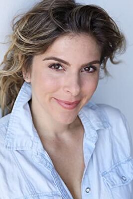 Official profile picture of Alexa Kahn