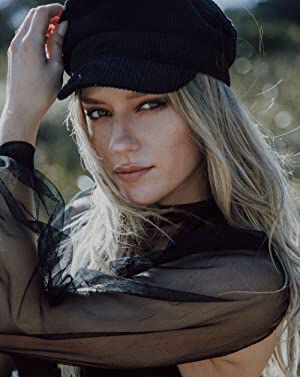Official profile picture of Alyson Walker