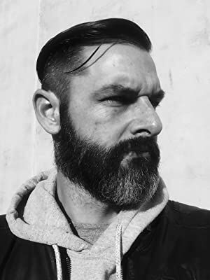 Official profile picture of Amand Weaver