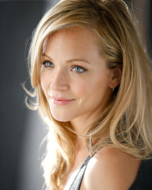 Official profile picture of Amanda Clayton