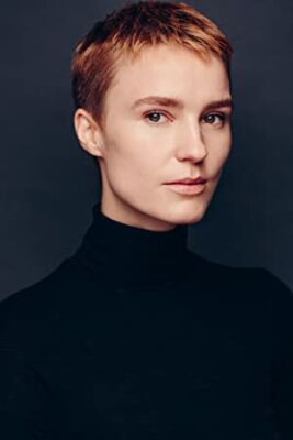Official profile picture of Amanda Collin