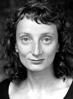 Official profile picture of Amanda Lawrence