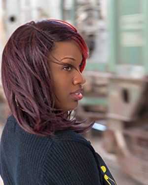 Official profile picture of Amber Barnes