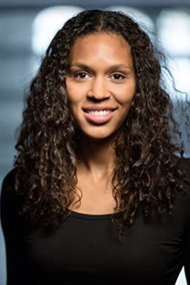 Official profile picture of Amelia Hoy