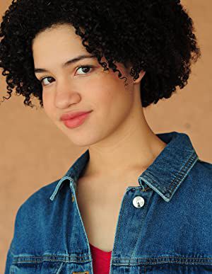 Official profile picture of Amina Alzouma