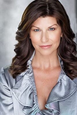 Official profile picture of Amy Fox
