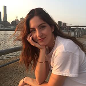 Official profile picture of Ana Leonard