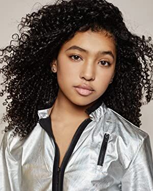 Official profile picture of Anais Lee