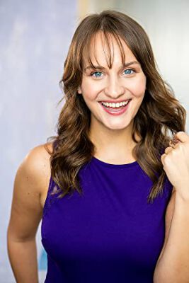 Official profile picture of Andrea Flowers