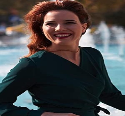 Official profile picture of Andreea Coff