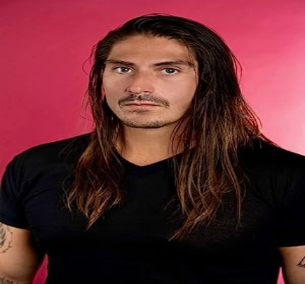 Official profile picture of Andrew Hugg