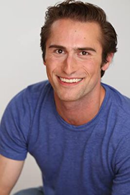 Official profile picture of Andrew Keives