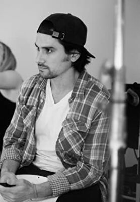 Official profile picture of Andrew Vogel