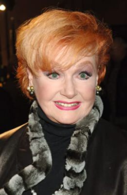 Official profile picture of Ann Robinson