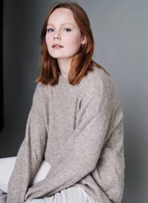 Official profile picture of Anna Burnett