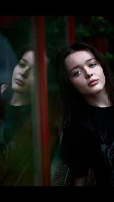 Official profile picture of Anna Cobb