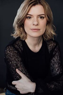 Official profile picture of Anna Maguire