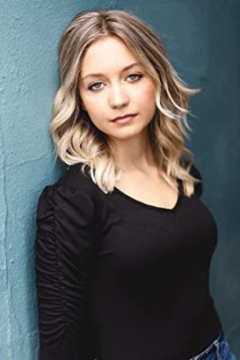 Official profile picture of Anna Nicoll