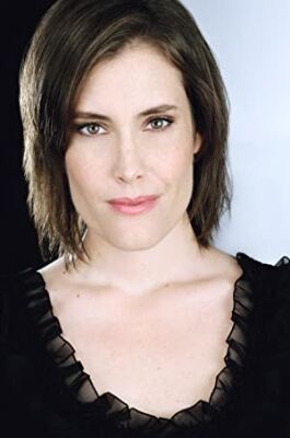 Official profile picture of Anna Robertson