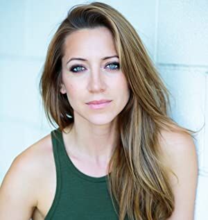 Official profile picture of Anna Rose Moore
