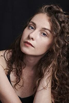Official profile picture of Annie Young