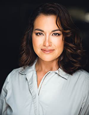 Official profile picture of April Lufriu