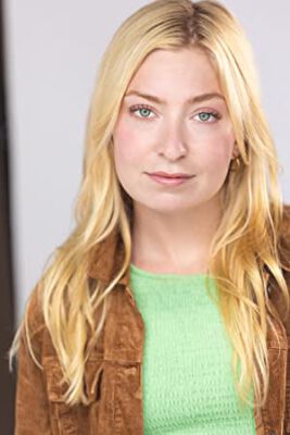 Official profile picture of Arielle Cole