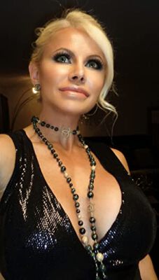 Official profile picture of Arina Manta
