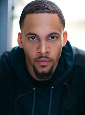 Official profile picture of Aris Rogers II