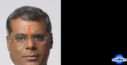 Photo of Ashish Vidhyarthi at a concert