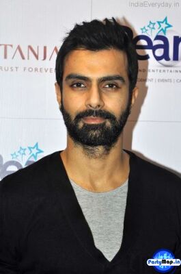 Photo of Ashmit Patel at a show