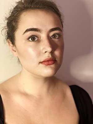 Official profile picture of Ava Bellows