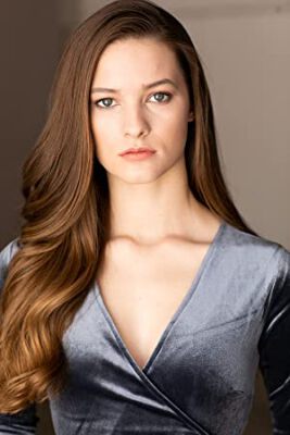 Official profile picture of Avery Kristen Pohl