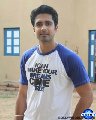 Photo of Avinash Sachdev at a show