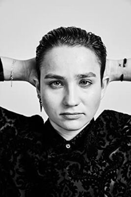 Official profile picture of Bex Taylor-Klaus