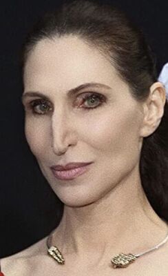 Official profile picture of Bonnie Aarons