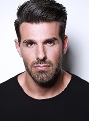 Official profile picture of Brett Davis