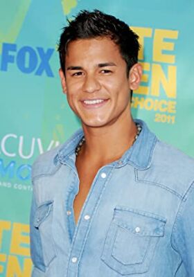 Official profile picture of Bronson Pelletier