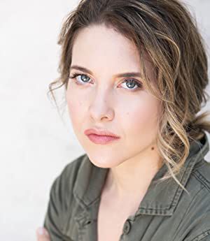 Official profile picture of Cara Loften